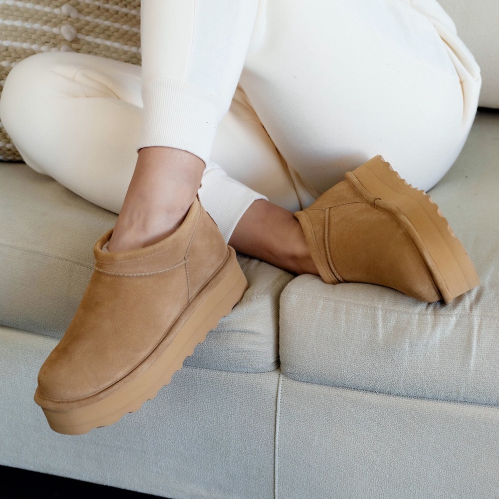 NEW Retro Super Shorty Boots - NEW IN BOX